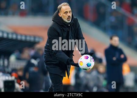 Monchengladbach, Deutschland. 29 ottobre 2023. Firo : 02.12.2023, calcio, 1° campionato, 1° Bundesliga, stagione 2023/2024, Borussia Monchengladbach - TSG 1899 allenatore di Hoffenheim Pellegrino Matarazzo (TSG 1899 Hoffenheim) con palla, credito: dpa/Alamy Live News Foto Stock