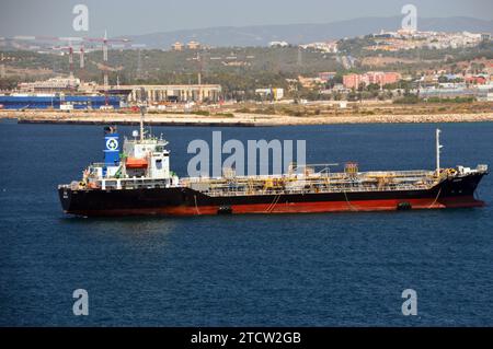 "Ecowind" una cisterna petrolifera/chimica ancorata nella baia di Gibilterra, BTO, Spagna, UE. Foto Stock