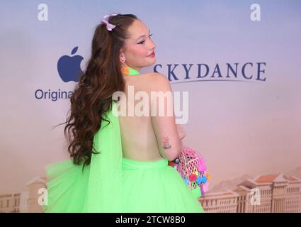 Las Vegas, Stati Uniti. 13 dicembre 2023. Zoe Colletti arriva alla prima mondiale di "The Family Plan" tenutasi al Chelsea al Cosmopolitan di Las Vegas il 13 dicembre 2023 a Las Vegas, Nevada © JPA/AFF-USA.com Credit: AFF/Alamy Live News Foto Stock