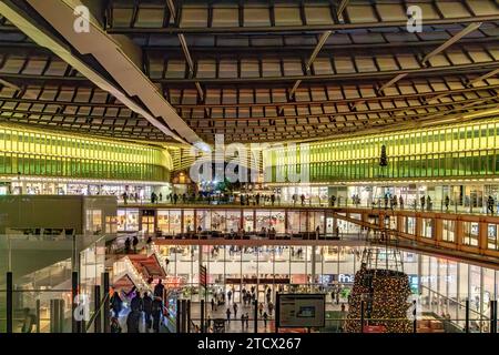L'ingresso al centro commerciale del Forum des Halles e del Canopy a Chatelet-Les Halles, Parigi, Francia Foto Stock