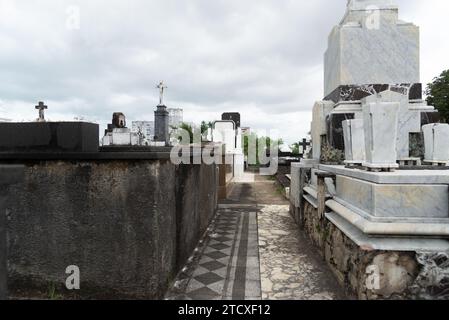 Salvador, Bahia, Brasile - 02 novembre 2023: Veduta del cimitero di campo Santo nella città di Salvador, Bahia. Foto Stock