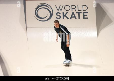 Ariake Coliseum, Tokyo, Giappone. 14 dicembre 2023. Vincent MilouFRA), 14 DICEMBRE 2023 - Skateboarding : World Skateboarding Tour Tokyo Street 2023 World Championship Men's Qualifier all'Ariake Coliseum, Tokyo, Giappone. Crediti: Yohei Osada/AFLO SPORT/Alamy Live News Foto Stock