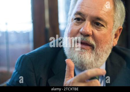 Madrid 04-10-2014 intervista al Ministro dell'Agricoltura Miguel Arias Cañete -..... Foto: Angel de Antonio .... ARCHDC. Crediti: Album / Archivo ABC / Ángel de Antonio Foto Stock