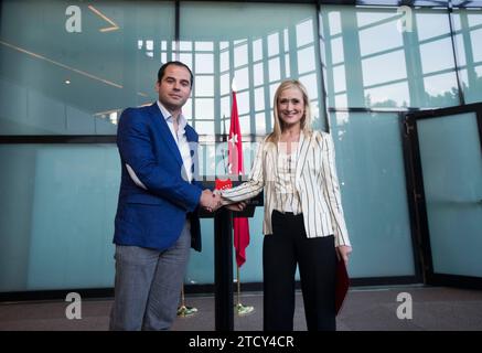 Madrid, 17/06/2015. Incontro tra Cristina Cifuentes (PP) e Ignacio Aguado (Ciudadanos) per la formazione del governo della Comunità di Madrid. Foto: Ángel de Antonio ARCHDC. Crediti: Album / Archivo ABC / Ángel de Antonio Foto Stock