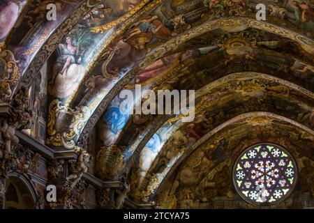 Valencia, 02/04/2016. Gli affreschi della chiesa di San Nicolás, restaurati dopo tre anni di lavoro, utilizzando le tecniche più avanzate. Foto: Mikel Ponce ARCHDC. Crediti: Album / Archivo ABC / Mikel Ponce Foto Stock