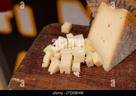 Italia, Lombardia, Valle Brembana, formaggio Branzi Foto Stock