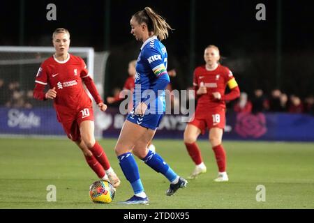 Everton / Liverpool - Continental League Cup femminile LIVERPOOL, INGHILTERRA - 13 DICEMBRE: in azione durante l'incontro di Coppa continentale femminile tra Everton e Liverpool al Walton Hall Park il 13 dicembre 2023 a Liverpool, in Inghilterra. (Foto Alan Edwards per F2images) Foto Stock