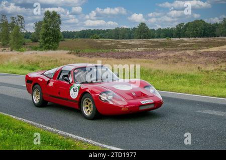 Von 10. Auto-Bild Klassik Amburgo-Berlino vom 24.-26.08.2017 Gemarkung Undeloh in der Lüneburger Heide. IM foto: Thurner RSR BJ.1971 ccm1280 PS103 *** da 10 Auto Bild Klassik Amburgo Berlino dal 24 26 08 2017 Distretto Undeloh nella brughiera di Lüneburg nella foto Thurner RSR BJ 1971 ccm1280 PS103 Foto Stock