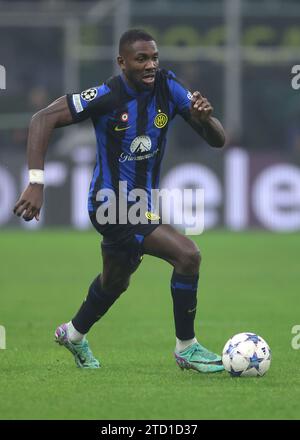 Milano, 12 dicembre 2023. Marcus Thuram dell'FC Internazionale durante la partita di UEFA Champions League a Giuseppe Meazza, Milano. Il credito fotografico dovrebbe leggere: Jonathan Moscrop / Sportimage Foto Stock