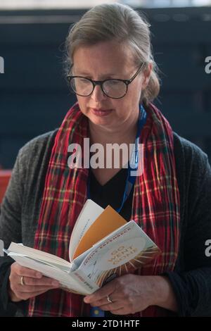 Il regista e scrittore d'opera tedesco Jenny Erpenbeck partecipa a una photocall durante l'Edinburgh International Book Festival il 12 agosto 2017 a Edimburgo, Foto Stock