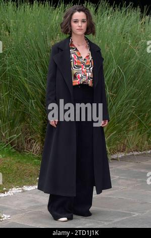 Laura Cravedi bei Photocall zur 3. Staffel der Rai serie DOC - nelle tue mani / DOC - es liegt in deinen Händen in der Rai Zentrale Viale Mazzini. ROM, 15.12.2013 *** Laura Cravedi al photocall per la terza stagione della serie TV Rai DOC nelle tue mani DOC ITS in your Hands presso la sede Rai Viale Mazzini Roma, 15 12 2013 foto:XA.XM.xTinghinox/xFuturexImagex doc 3225 Foto Stock