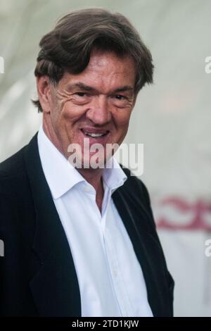 Robert McCrum partecipa a una photocall durante l'Edinburgh International Book Festival il 2017 agosto a Edimburgo, in Scozia. Foto Stock