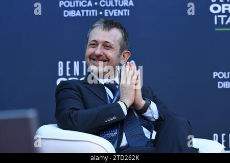 Andrea Delmastro delle Vedove durante Atreju 2023 Orgoglio Italiano