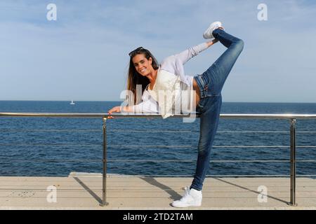 Barcellona, 14/05/2015. Intervista con la nuotatrice sincronizzata Ona Carbonell. Foto: Inés Baucells ARCHDC. Crediti: Album / Archivo ABC / Inés Baucells Foto Stock