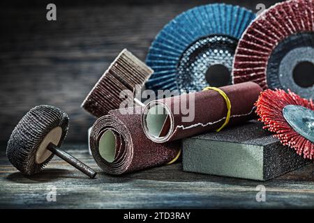 Grande set di utensili abrasivi su legno d'epoca Foto Stock