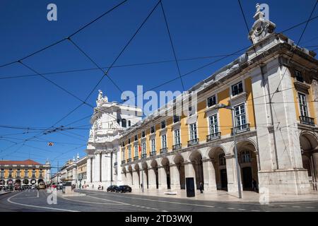 Rua Alfandega, Right Ministry of Justice, Commercial Square, Praca do Comercio, quartiere Baixa, Lisbona, Portogallo Foto Stock