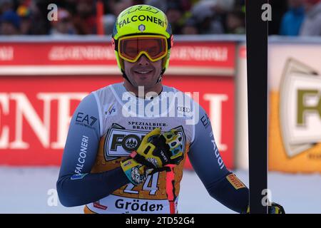 Christof Innerhofer (ITA) gareggia durante la Coppa del mondo di sci alpino Audi FIS, menÂ&#x80;&#x99;s Downhill Race sul Saslong Slope in Val Gardena il 16 dicembre 2023, Val Gardena, Bolzano, Italia. Foto Stock