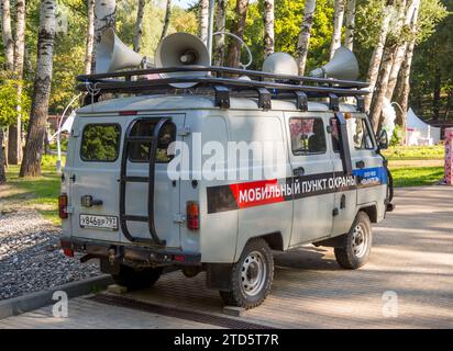 Voronezh, Russia - 10 settembre 2021: Posto di sicurezza mobile basato su un'auto Foto Stock