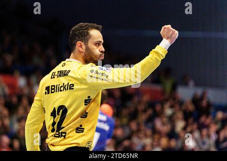 Jubel nach Parade Mohamed El-Tayar (HBW Balingen-Weilstetten, #12) GER, Handball Sport Verein Hamburg vs. HBW Balingen-Weilstetten, Handball, Bundesliga, Spieltag 17, Saison 2023/2024, 16.12.2023 foto: Eibner-Pressefoto/Marcel von Fehrn Foto Stock