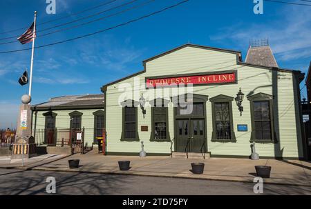 L'edificio Duquesne Incline sulla Grandview Avenue nel Mt Washington a Pittsburgh, Pennsylvania, Stati Uniti Foto Stock