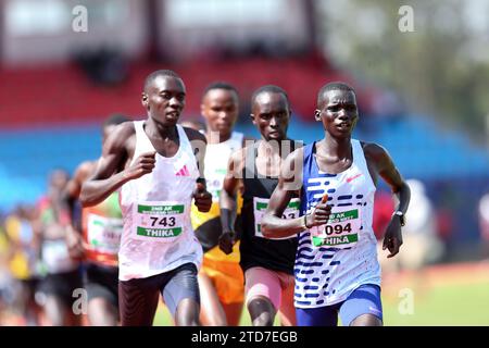 NAIROBI, KENYA - 16 DICEMBRE; Emmanuel Kiprop (094) guida 5000m Heat due finali durante Athletics Kenya Weekend Meeting il 16 dicembre 2023 a Ulinz Foto Stock