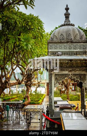 Udaipur Rajasthan India, 19 settembre 2023 Vista esterna e paesaggistica del Jagmandir o Jag Mandie a Udaipur Rajasthan India Foto Stock