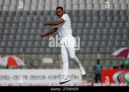 Bengalese test player left arm pace bowler Shariful Islam durante il primo test Bangladesh-nuova Zelanda giorno due prima sessione al Sylhet International Foto Stock