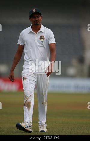 Bengalese test player left arm off break bowler Taijul Islam durante il primo test del Bangladesh-nuova Zelanda primo giorno due prima sessione al Sylhet Internatio Foto Stock