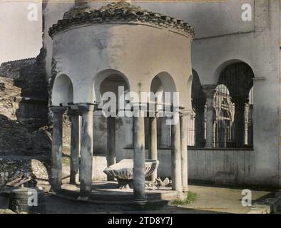 Salonicco, Grecia, religione, Habitat, architettura, cristianesimo, Chiesa ortodossa, pratica religiosa, chiosco, installazione idraulica, Fontana, architettura religiosa, Grecia, Salonicco, la Fontana delle abluzioni, Chiesa di San Demetra, Salonicco, 01/01/1918 - 31/12/1918, occupato, Léon, 1918 - Grecia, Turquie et Bulgarie - fotografo Léon Busy, Autochrome, Photo, Glass, Autochrome, foto, positiva Foto Stock