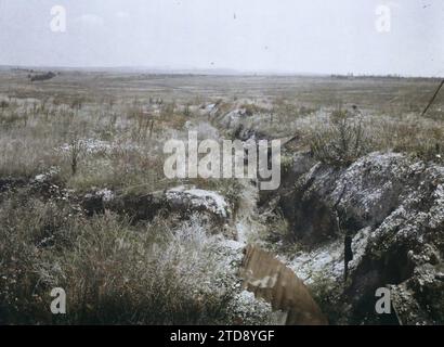 Dintorni di Reims, Marne, Champagne, Francia, natura, ambiente, prima guerra mondiale, paesaggio, fronte, trincee, dopo la guerra, Francia, Panorama sulle montagne dello Champagne, Reims, 08/08/1919 - 08/08/1919, Cuville, Fernand, 1919 - Devastated regions, Marne, Aisne - Fernand Cuville - (agosto), Autochrome, Photo, Glass, Autochrome, foto, positiva Foto Stock