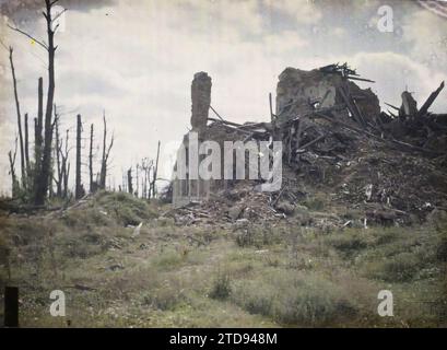 Noyon, Francia, prima guerra mondiale, fronte posteriore, rovine, bombardamenti, Rubble, Francia, Noyon, Noyon, 01/10/1917 - 31/10/1917, Cuville, Fernand, 1917 - regioni devastate, somme, Oise, Aisne - Fernand Cuville (sezione fotografica dell'esercito) - (settembre-ottobre), Autochrome, Photo, Glass, Autochrome, foto, positiva Foto Stock