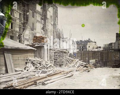 Parigi (9° arr.), Francia le demolizioni di Boulevard Haussmann prese da Rue Laffitte verso Boulevard des Italians, abitazioni, architettura, ponteggi, punterie, opere, barriera, palizzata, dilapidazione, condizioni non sanitarie, Rubble, Francia, Parigi, demolizioni di BD Haussmann, aspetto dei lavori tratti da rue Laffitte verso BD des Italians, Arrondissement IX, 01/06/1925 - 01/06/1925, Léon, Auguste, fotografo, Autochrome, foto, vetro, Autochrome, foto, positivo, orizzontale, dimensioni 9 x 12 cm Foto Stock