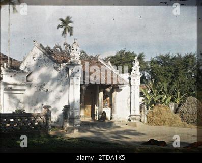 Thanh-tri, Tonchino, Indocina il tempio buddista, chiamato "Pagoda mattatoio", religione, arte, alloggio, architettura, Buddismo, Tempio, tetto, Pagoda, scultura, colonna, architettura religiosa, Indocina, Tonchino, dintorni Hanoi, Pagoda "macello", veduta della Pagoda, Thanh-Tri, 01/01/1914 - 31/12/1915, Busy, Léon, fotografo Léon occupato en Indochine, Autochrome, foto, vetro, Autochrome, foto, positivo, orizzontale, dimensioni 9 x 12 cm Foto Stock