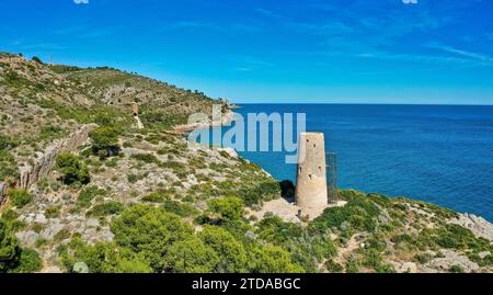 Incantevole vista aerea di Torre de la corda, la storica torre Hilltop di Oropesa del Mar Foto Stock