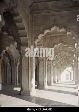 Agra, India interno della Moschea delle Perle (moti Masjid) nel forte Rosso (Lal Qila), personalità, religione, Habitat, architettura, personalità politica, Islam, Imperatore, Fortezza, Arco, sala giochi, arco, galleria, marmo, moschea, Palazzo, Castello, architettura religiosa, Agra, 01/12/1913 - 31/12/1913, Passet, Stéphane, fotografo, 1913-1914 - Inde, Pakistan - Stéphane Passet - (16 dicembre-29 gennaio), Autochrome, Photo, Glass, Autochrome, foto, verticale, dimensioni 9 x 12 cm Foto Stock