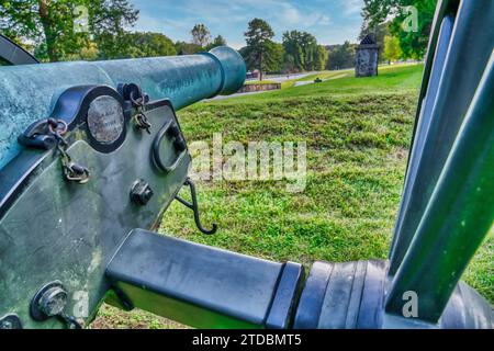 Canon all'ingresso del campo di battaglia nazionale di Fort Donelson a dover, Tennessee. Foto Stock