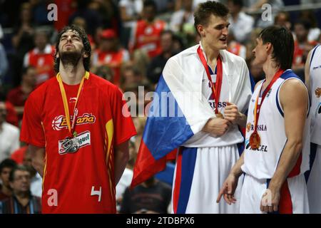 Madrid, 16/09/2007. Il giocatore della squadra spagnola di pallacanestro Pau Gasol alla fine della finale contro la Russia. La Spagna ha perso 59-60. Foto: Francisco Seco. Crediti: Album / Archivo ABC / Francisco Seco Foto Stock