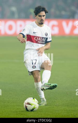 Vitinha del PSG durante la partita di calcio del campionato francese di Ligue 1 tra Losc Lille e Paris Saint-Germain il 17 dicembre 2023 allo stadio Pierre Mauroy di Villeneuve-d'Ascq vicino Lille, in Francia Foto Stock