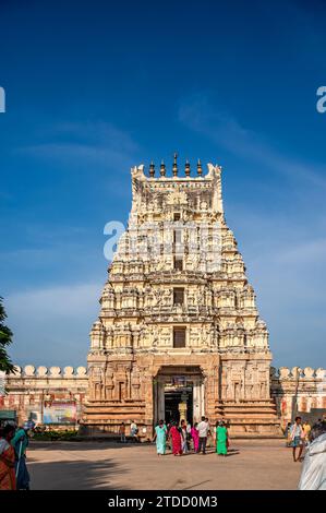 09 30 2009 Gopuram del Tempio di Ranganathaswamy nel IX secolo Vaishnavite santuari Srirangapatna | vicino a Mysore Karnataka INDIA Asia. Foto Stock