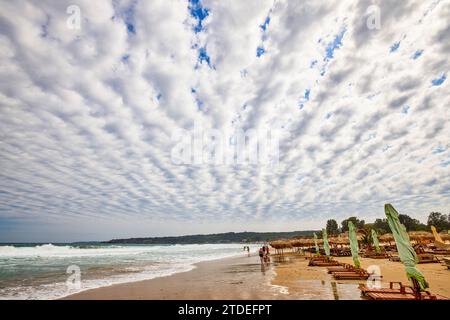 Phuket Thailanda 25 maggio 2023, immagini diverse da una spiaggia di phuket, opzioni per i turisti. Foto Stock