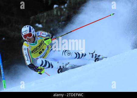 Alta Badia, Italia. 18 dicembre 2023. Coppa del mondo di sci alpino 2024 in alta Badia, Italia, il 18 dicembre 2023. 3rd Men's Giant Slalom, 1st run, Anton Grammel (GER) in azione. © Pierre Teyssot/Maxppp credito: MAXPPP/Alamy Live News Foto Stock