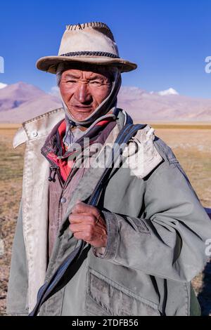 Ritratto di un nomade Changpa, zona di Hanle, Ladakh, India Foto Stock