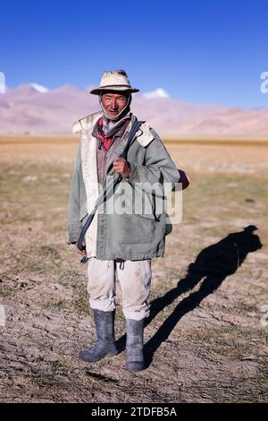Ritratto di un nomade Changpa, zona di Hanle, Ladakh, India Foto Stock