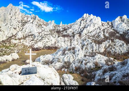 Parco nazionale della montagna Velebit sculture in pietra Tulove Grede, regione della Dalmazia della Croazia Foto Stock