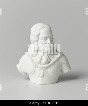 Busto Admiraal de Ruyter, Manufactuur Oud -Loosdrecht (possibile), 1774 - 1784 Bust van Biscuit, rappresentante Admiraal de Ruyter ad Harnas con Admiral Chain. Loosdrecht (possibile) biscotto (porcellana, materiale) Bust van Biscuit, che rappresenta Admiraal de Ruyter ad Harnas con Admiral Chain. Biscotto Loosdrecht (possibile) (porcellana, materiale) Foto Stock