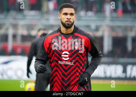 Milano, Italie. 17 dicembre 2023. Ruben Loftus-Cheek durante il campionato italiano di serie A partita tra AC Milan e AC Monza il 17 dicembre 2023 allo stadio San Siro di Milano, Italia - foto Morgese-Rossini/DPPI Credit: DPPI Media/Alamy Live News Foto Stock