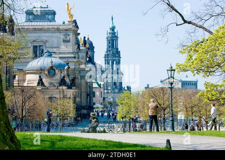 Primavera nel Giardino di Bruehl sulla Terrazza di Bruehl Foto Stock