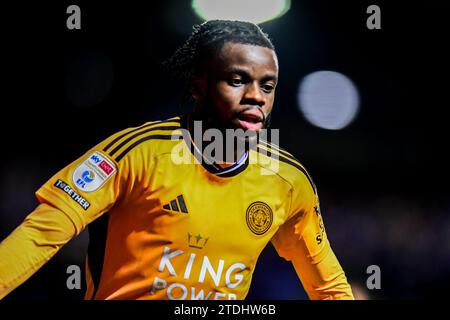 Birmingham, Regno Unito. 18 dicembre 2023. Stephy Mavididi (10 Leicester City) celebra il suo gol durante la partita del campionato Sky Bet tra Birmingham City e Leicester City a St Andrews, Birmingham, lunedì 18 dicembre 2023. (Foto: Kevin Hodgson | mi News) crediti: MI News & Sport /Alamy Live News Foto Stock