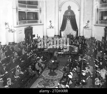 06/09/1929. Madrid.- nella sala delle sessioni del Palazzo del Senato, si è tenuta la IV riunione del Consiglio della società delle Nazioni, presieduta dal rappresentante del Giappone, barone Adatji, e ha ufficialmente partecipato personalità di quattordici paesi. Crediti: Album / Archivo ABC Foto Stock