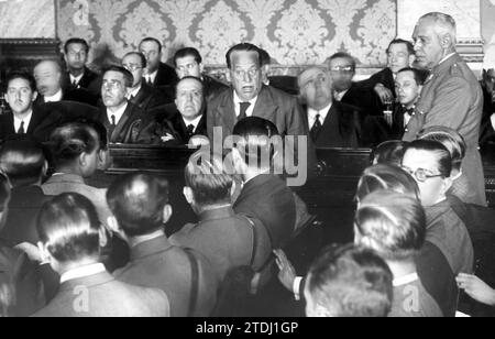 Generale Sanjurjo, al Centro, da Paisano, durante il caso che seguì a Madrid a coloro che erano accusati del colpo di stato del 10 agosto 1932. Crediti: Album / Archivo ABC Foto Stock